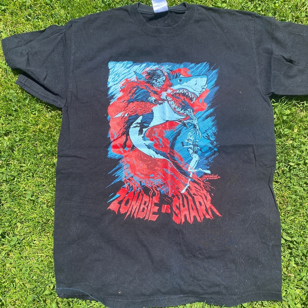 Zombie vs shark tee